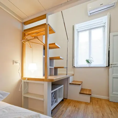 La Porta Di Mezzo Apartment Catania